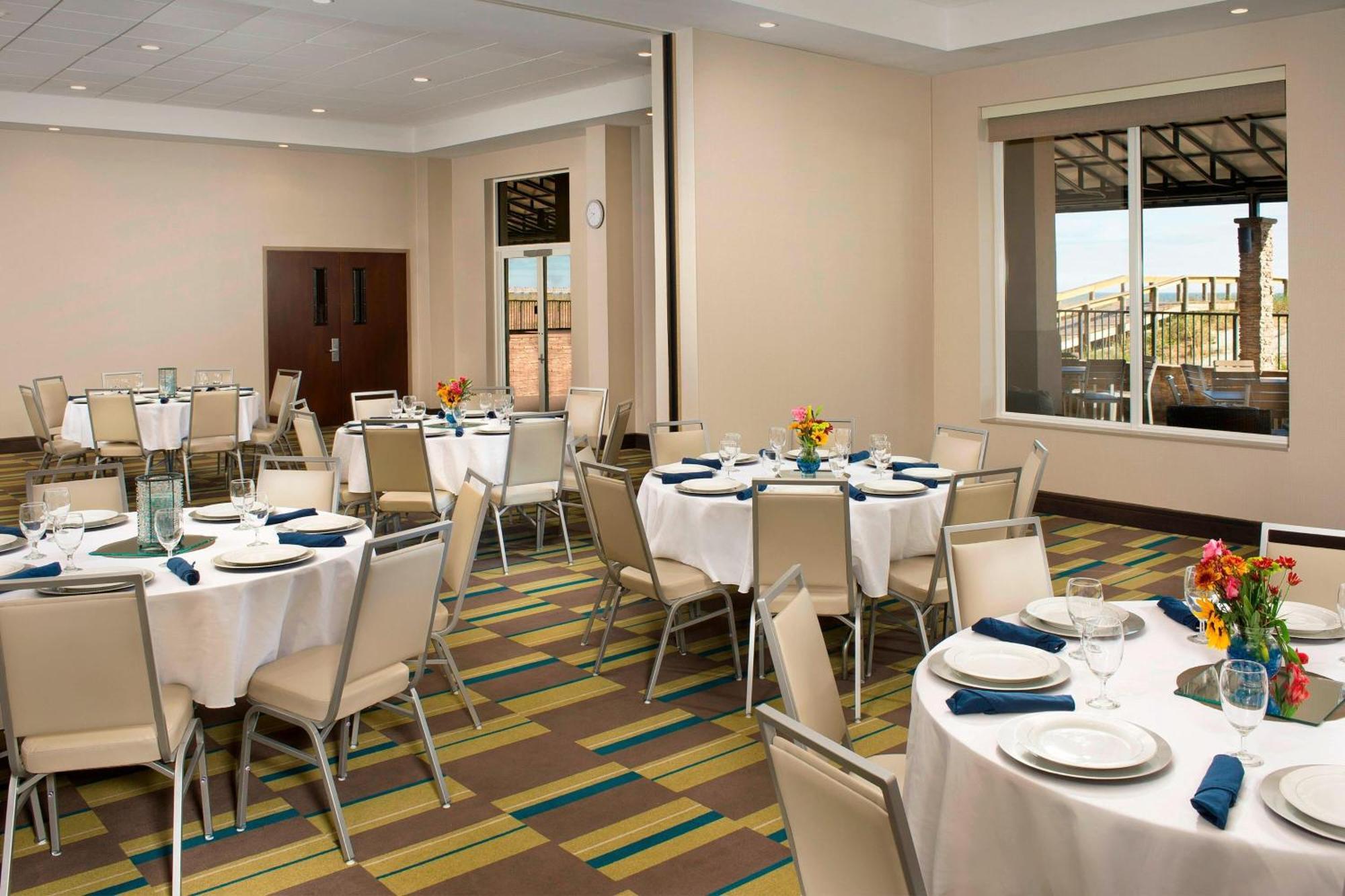 Four Points By Sheraton Jacksonville Beachfront Exterior photo